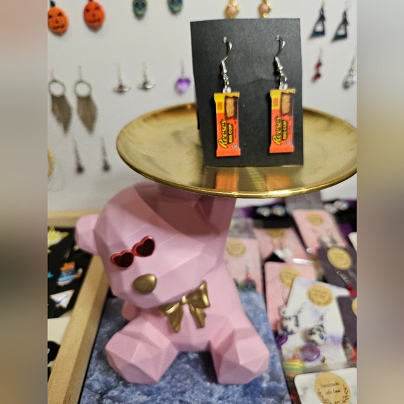 Reeses Big Cup Earrings 😍 - Picture 2 of 2
